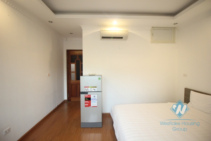 One room in a sharing house for rent in Tay Ho